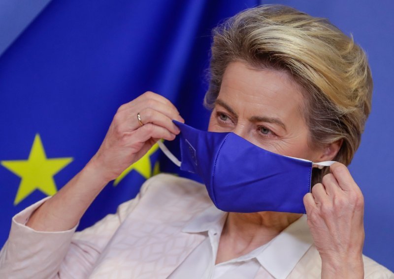 Von der Leyen: Do ljeta trebamo cijepiti 70 posto odrasle populacije