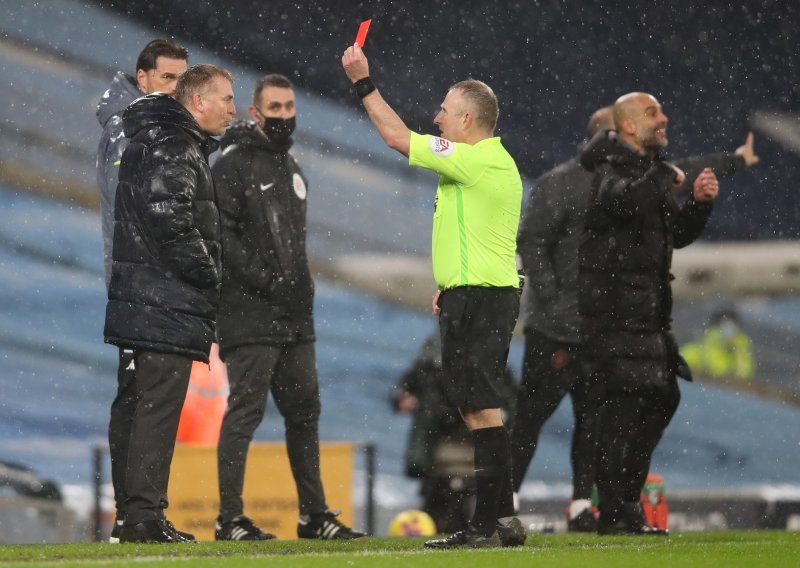 Manchester City poveo nakon nevjerojatne pogreške cijele sudačke postave; Aston Villa teško oštećena uz blagoslov VAR-a