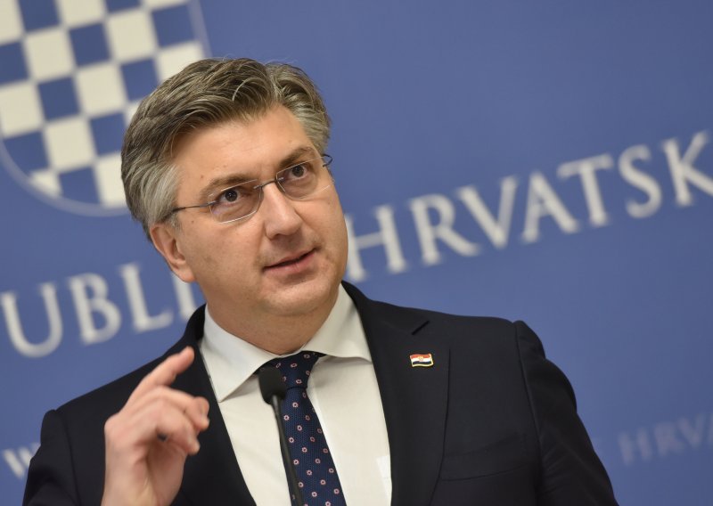 [FOTO] Plenković: Milanović me nazvao dok sam sa sinom završavao jedan lego. Ja sam za komemoracije, ne za provokacije