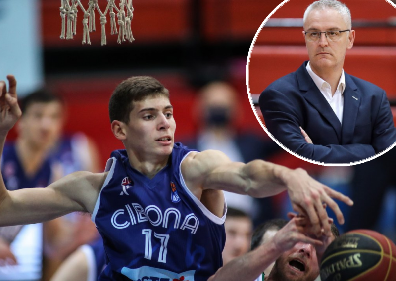 Cibona je na krilima Roka Prkačina stigla do važne pobjede, a onda je nakon utakmice trener Ivan Velić dobio otkaz