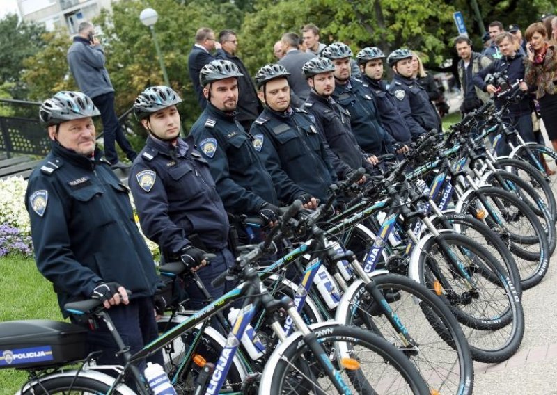 Policajci na biciklima u Zagrebu