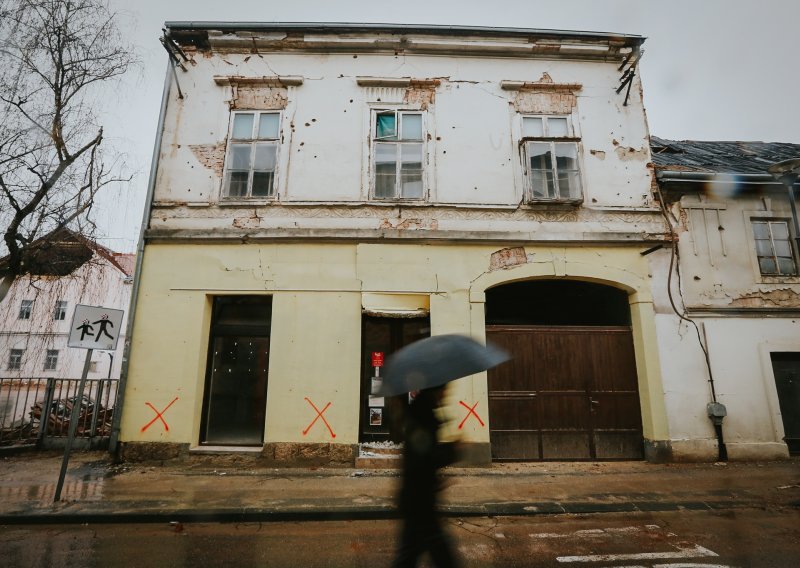 U Petrinji počinje predaja zahtjeva za obnovu od potresa