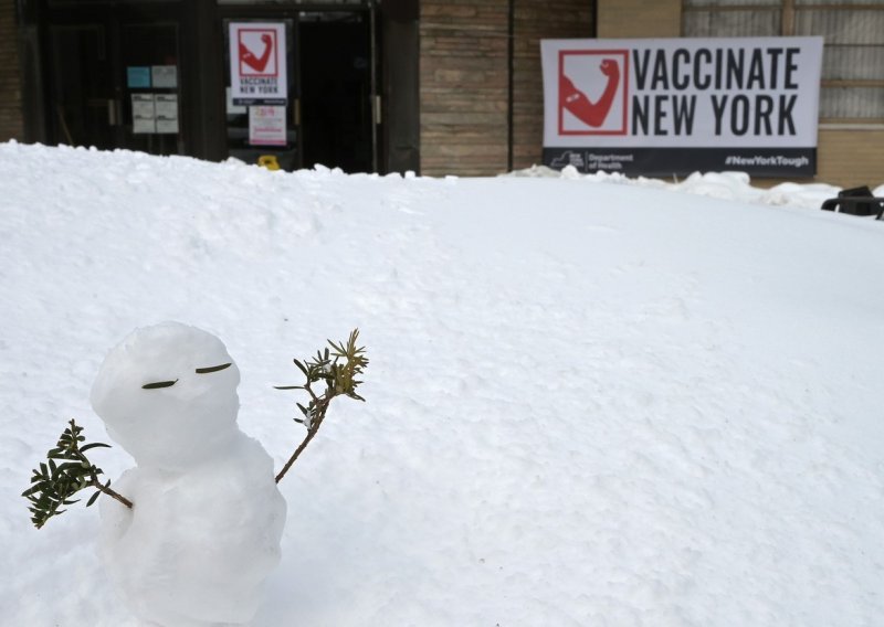 Cijepite li u New Yorku preko reda? Do milijun dolara kazne i gubitak licence