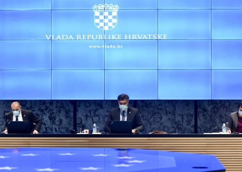 [VIDEO] Potres osjetili i na sjednici Vlade: Plenković kratko prokomentirao, Banožić ostao pribran