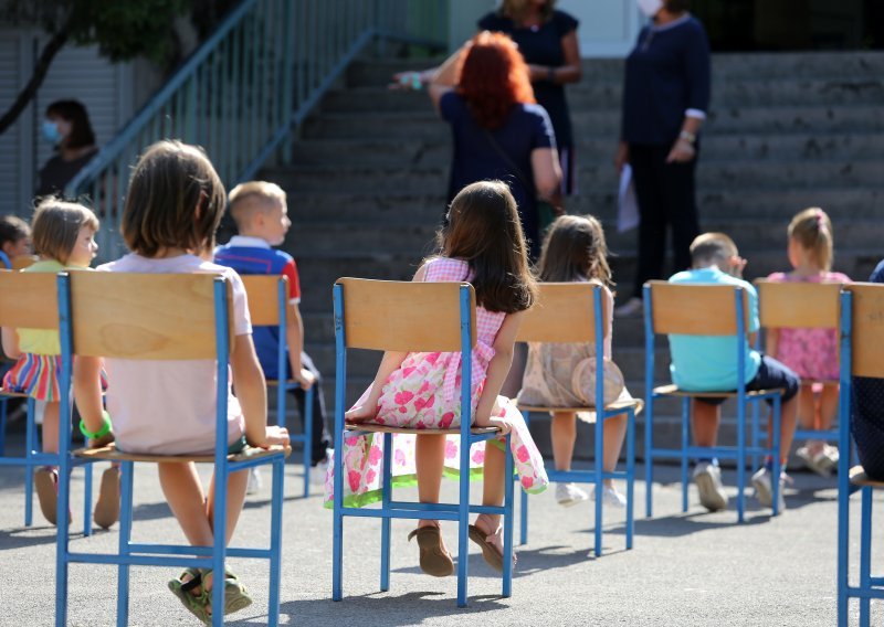 Upisi za buduće prvašiće najkasnije do 15. lipnja