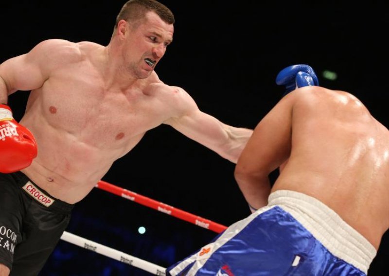 Cro Cop jedini zarađuje, ostali Hrvati mogu samo plakati