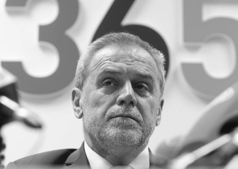 Preminuo Milan Bandić