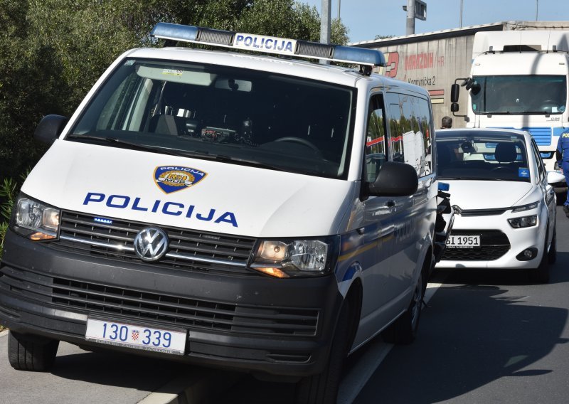 Oglasio se USKOK o uhićenjima desetak osoba koje se sumnjiči za utaju poreza