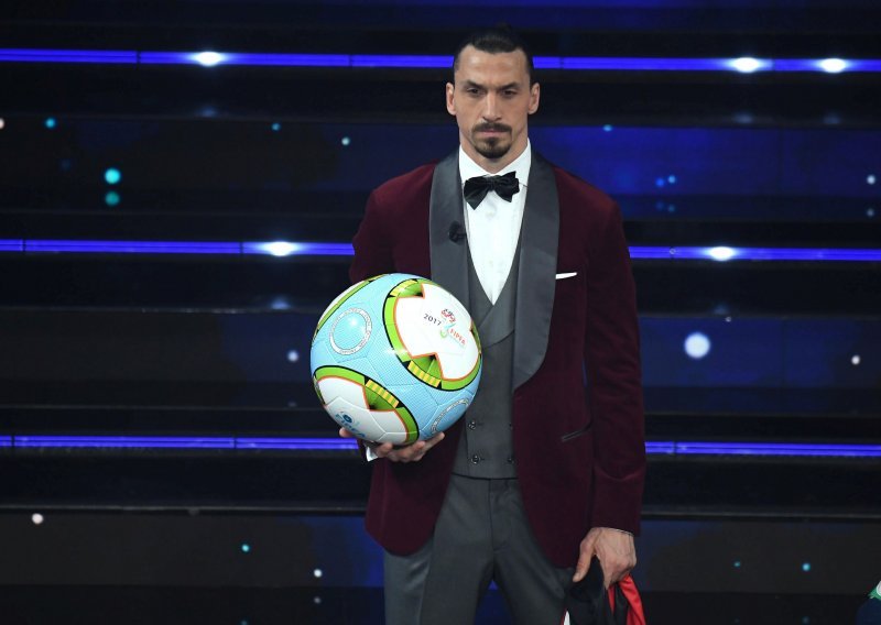 Zlatan Ibrahimović bio je jasan: 'Ako me žele, potpisat ću.' Na stolu se odmah pojavio ugovor vrijedan sedam milijuna eura po sezoni