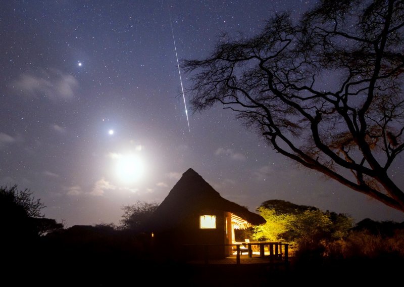 Meteor protutnjao iznad Kanade, zatresle se kuće. NASA: Imali smo lijep vatromet