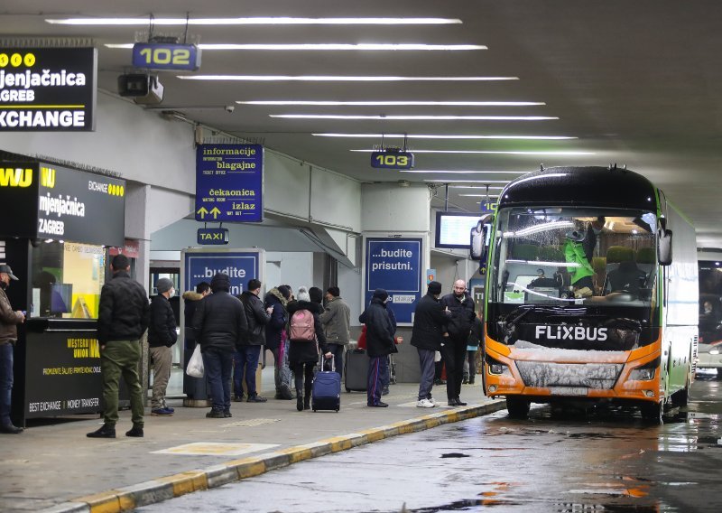 Vlada doskočila ukidanju neisplativih autobusnih linija: Sufinancirat će se javni prijevoz