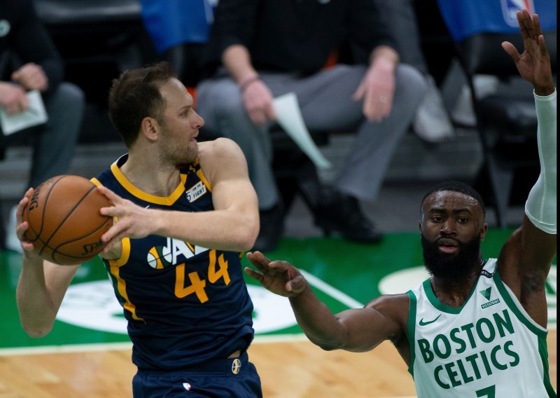 Utah Jazz je prvi klub koji je ove sezone u NBA ligi stigao do 30. pobjede; Bojan Bogdanović ugradio deset koševa