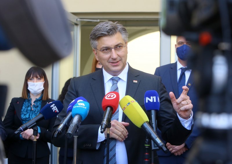 [VIDEO] Plenković: Ne želim reći na koju me životinju podsjeća Milanović