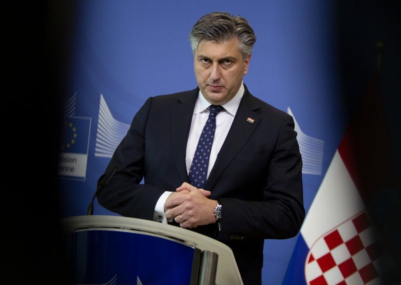 Plenković vidio navodni Janšin non-paper na portalu, Hrvatska ga nije dobila