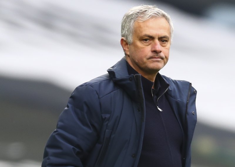 Jose Mourinho u 21 godinu trenerske karijere nije doživio ovakvu rezultatsku katastrofu; ovo bi mogao biti njegov konačan kraj...