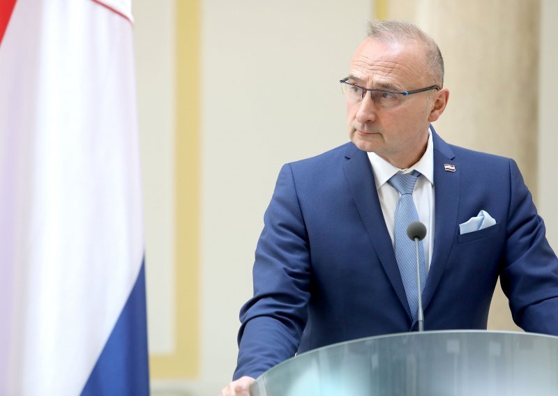 Grlić Radman: Hrvatska je prijatelj BiH, protivi se svakom prekrajanju granica