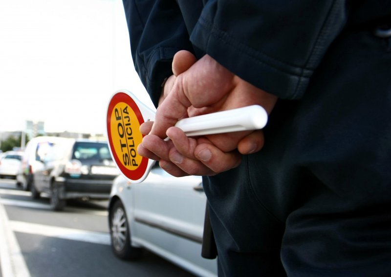 Njemačka policija mu oduzela vozačku, a on našoj javio da ju je izgubio; zbog laganja sad ima kaznenu prijavu