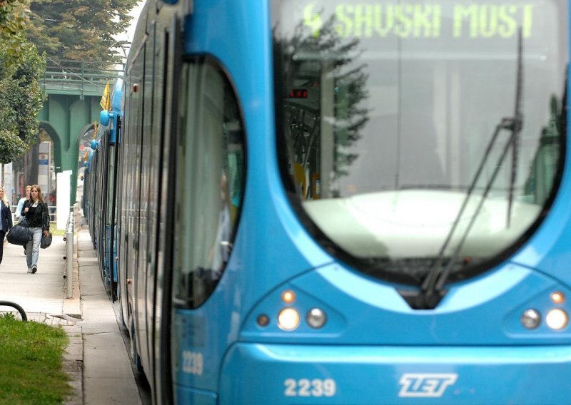 Tramvaji stali u Savskoj i Vukovarskoj