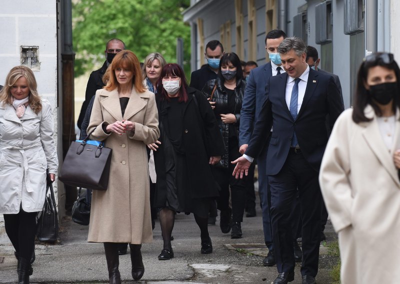 Plenković: Ako se gledaju postignuća, HDZ-ovi kandidati bit će izabrani u prvom krugu