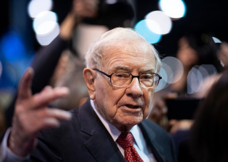 Warren Buffett gomila gotovinu, nitko ne zna zašto: Pojavilo se nekoliko teorija