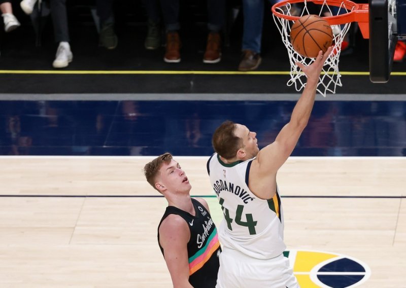 Hrvati rasturili u NBA-u; Bogdanović briljirao u novoj pobjedi Utah Jazza, a mladi Šamanić prvi puta u karijeri bio najbolji strijelac San Antonio Spursa