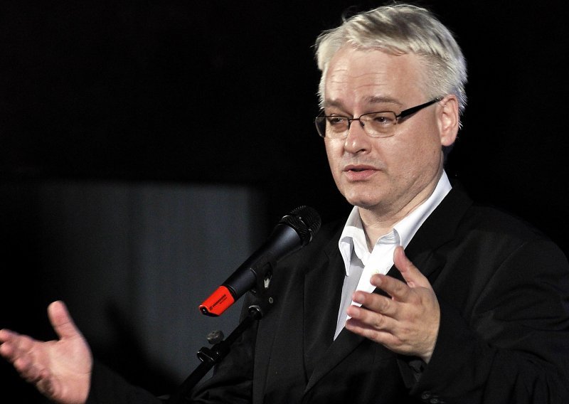 Josipovic: Croatia should be a stable democracy