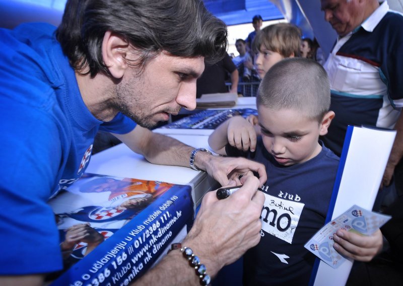 Dinamo otvorio trening i kreće u lov na školarce