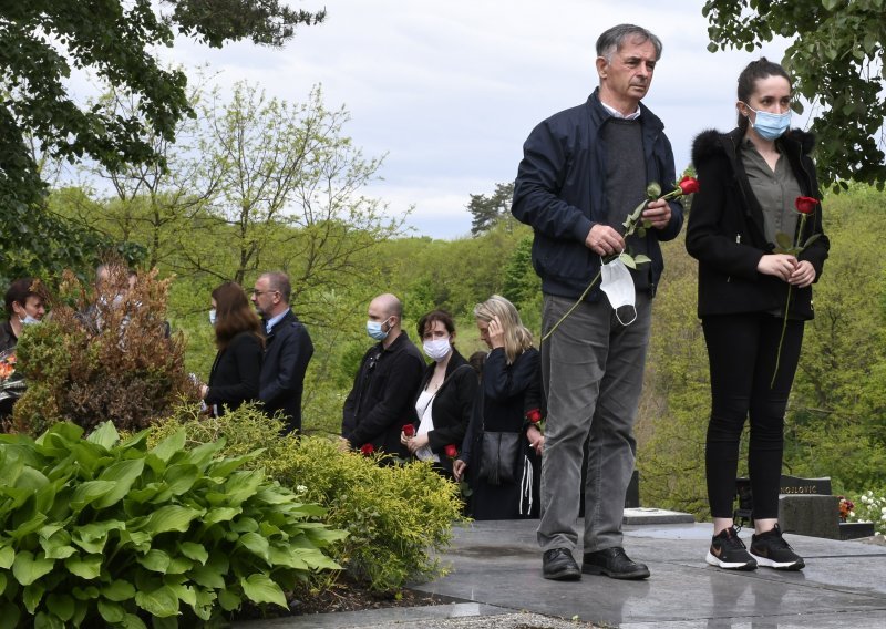 Pupovac o predizbornom plakatu bivšeg SDSS-ovca: To 
 je irelevantno za srpsku zajednicu