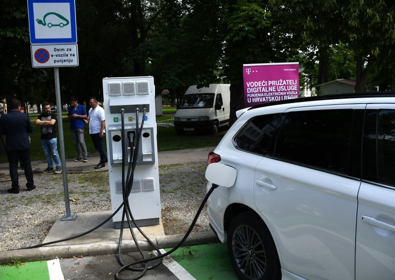 Kupili biste električni automobil uz subvenciju? Javni natječaj samo što nije, a pravila su se poprilično promijenila