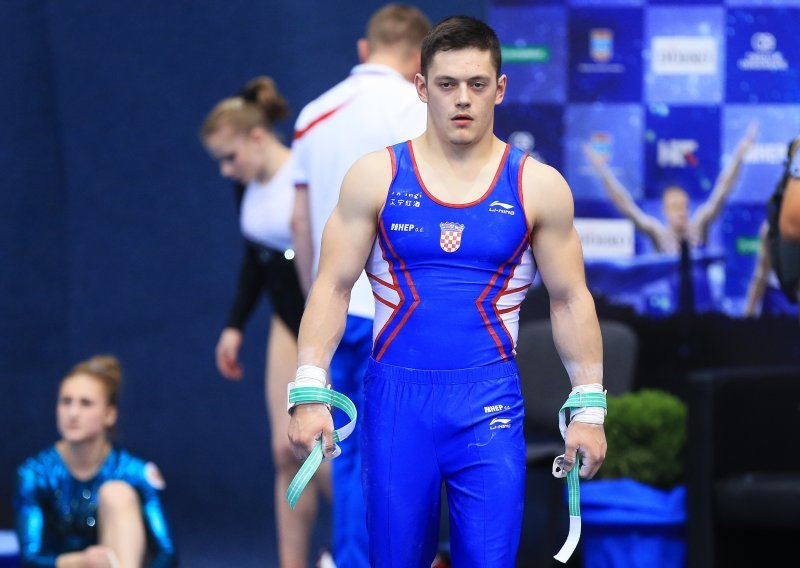 Tin Srbić izborio je finale na preči, a Ana Đerek finale na parteru; Srbiću je to 20. završnica u karijeri, a borit će se za 15 medalju