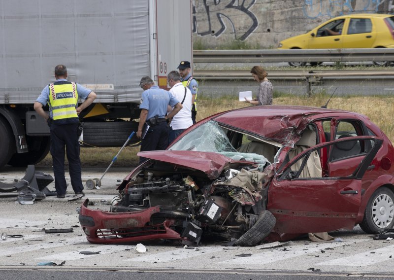 Preminuo vozač koji se u Solinu sudario s kamionom