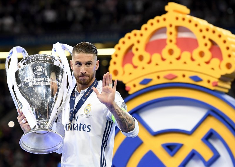 Sergio Ramos nije očekivao tolike ponude, pred njim je teška odluka gdje će nastaviti karijeru; a onda je stigao poziv koji se ne odbija...