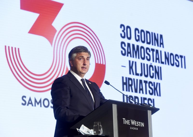 Plenković: Pred nama su tri godine reformi, imamo prostora za spajanje općina, a dva glavna izazova su demografija i klimatske promjene