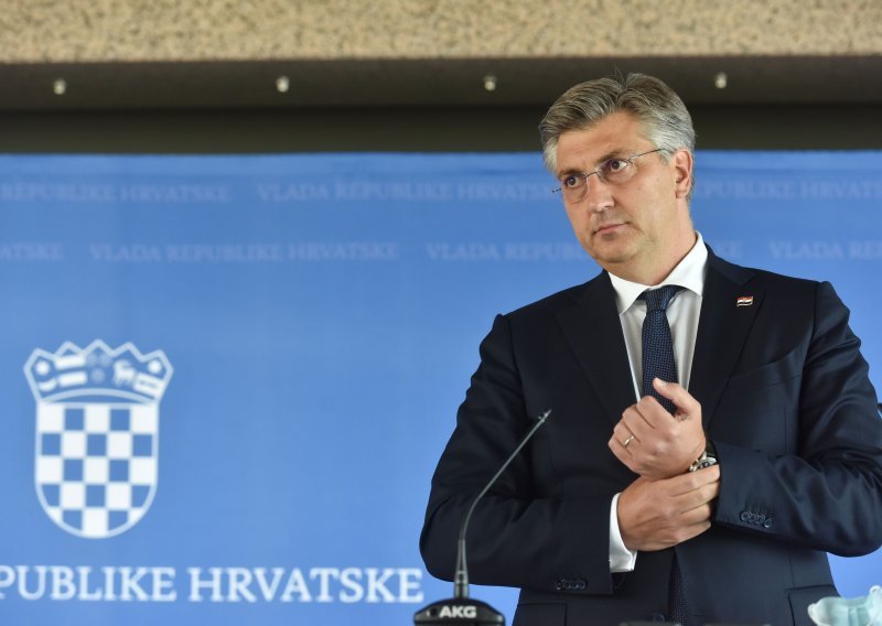 Plenković: Potpore će se nastaviti, ne prema svima jer su se okolnosti promijenile, a uvjet za apliciranje bit će cijepljenje