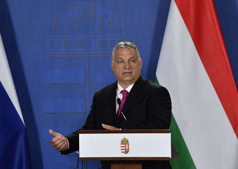 Orban štiti anti-LGBT zakon i najavljuje referendum 'o pitanjima zaštite djece'