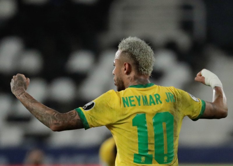 Žestok napad na Neymara: On ne poštuje kodeks na terenu, a zbog onoga što radi, udario bih ga nogom
