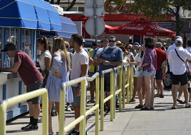 Dramatičan apel turističkog sektora: 'U kritičnom smo trenutku, moramo učiniti sve da očuvamo dobru epidemiološku situaciju i spasimo turističku sezonu. Ova četiri prioriteta su ključna'