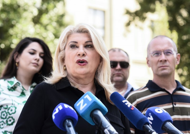 Škare Ožbolt prozvala ministra Horvata jer obnova Zagreba još nije počela