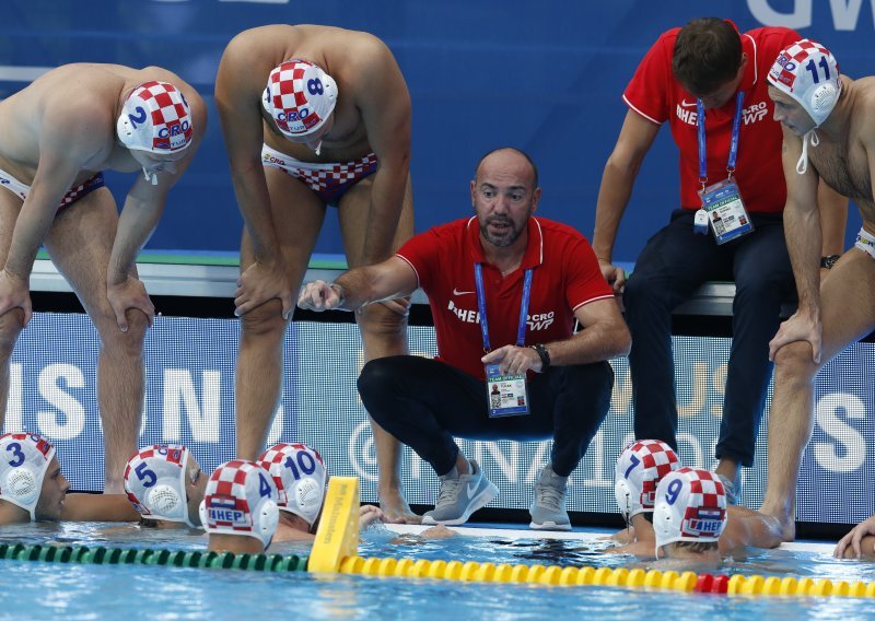 Ponosni hrvatski izbornik oglasio se nakon veličanstvene pobjede nad Srbijom, no ljuti ga jedna stvar: Ne smijem komentirati suđenje, ali...