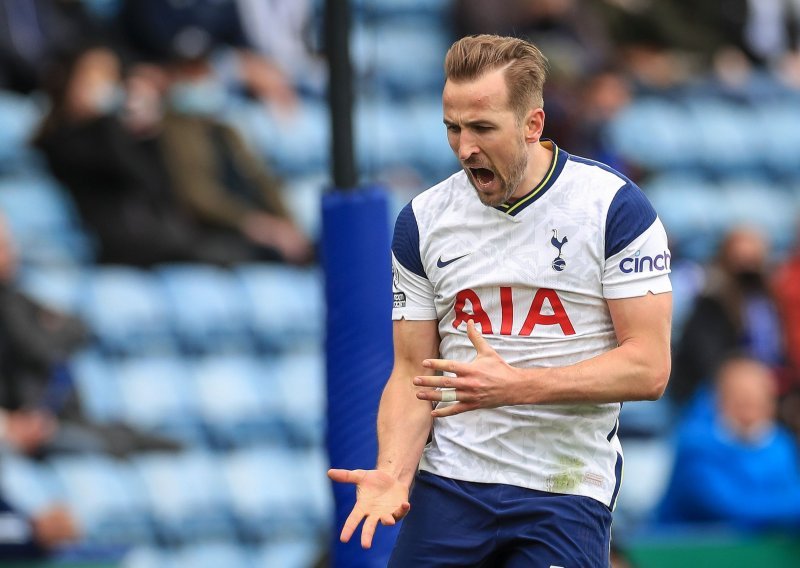 Harry Kane prekinuo šutnju, a posebnu je poruku poslao navijačima: Boli me kada čitam komentare