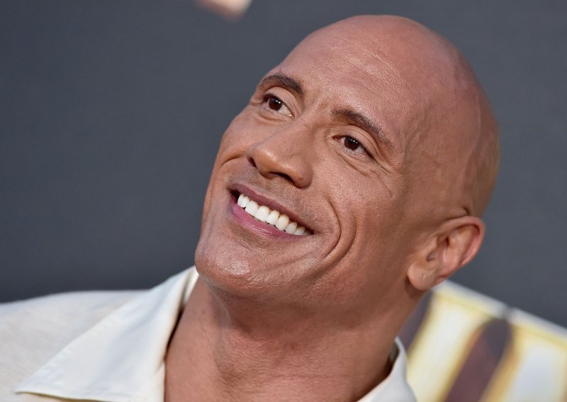 Dwayne Johnson se za razliku od nekih drugih slavnih redovito pere, a otkrio je i svoje rituale ispod tuša