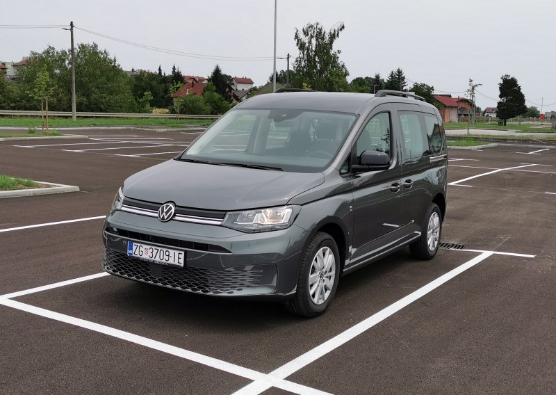 [FOTO/VIDEO] Vozili smo VW Caddy Life Van 2.0 TDI: Najnovija generacija simbola svestranosti je moderan, siguran i napredan automobil