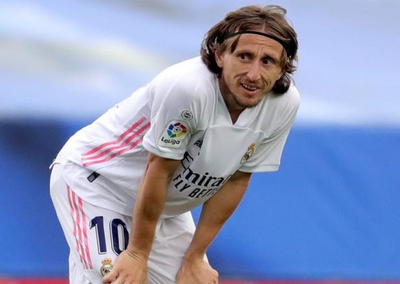 Luka Modrić i društvo doznali važnu odluku vezanu za navijače; svima je jasno da je ovo velika promjena, ali pitanje je jesu li ovako nešto očekivali?