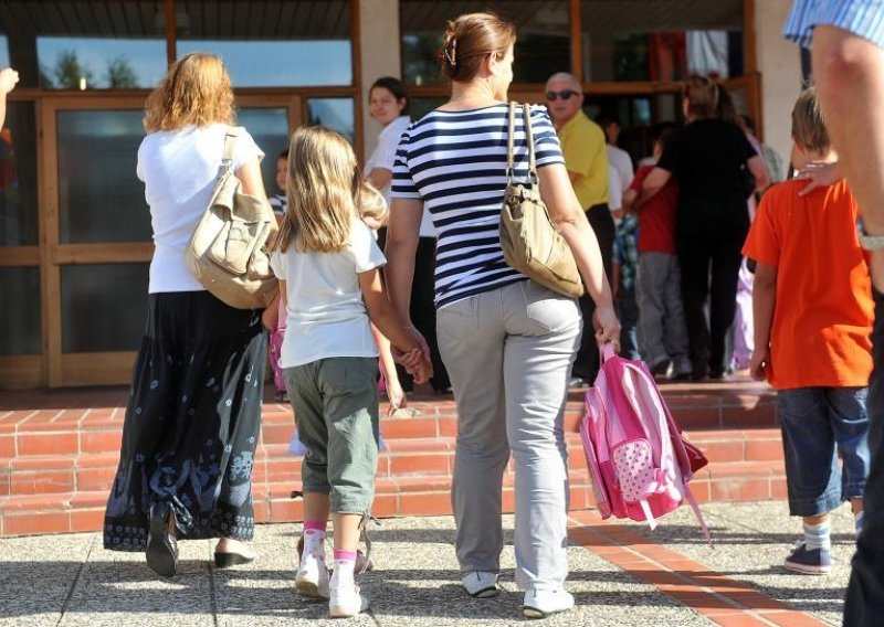 Boravak i hrana u zagrebačkim školama i do 700 kuna