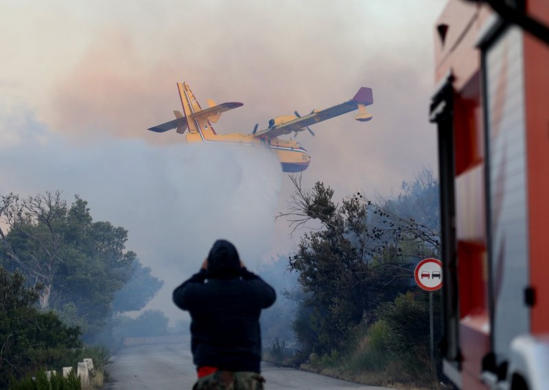 Uhićen muškarac koji je prije koji dan podmetnuo dva požara kod Šibenika