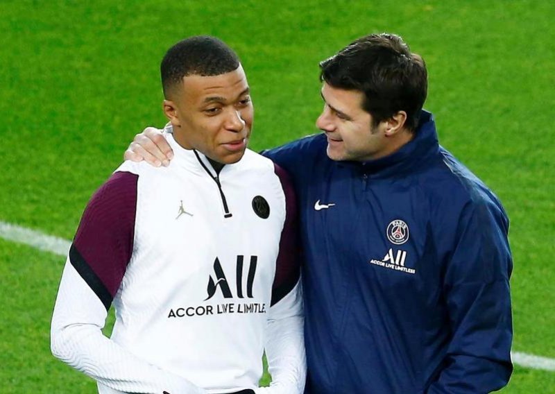 Treneru PSG-a stiglo nezgodno pitanje ostaje li Mbappe u Parizu ili ipak seli u Real Madrid; nakon ovakvog odgovora sve je jasno!