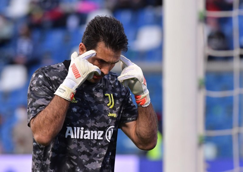 Legendarni Gianluigi Buffon progovorio o kiksevima Italije, povratku u reprezentaciju i 'izdajnicima' Ronaldu i Donnarummi