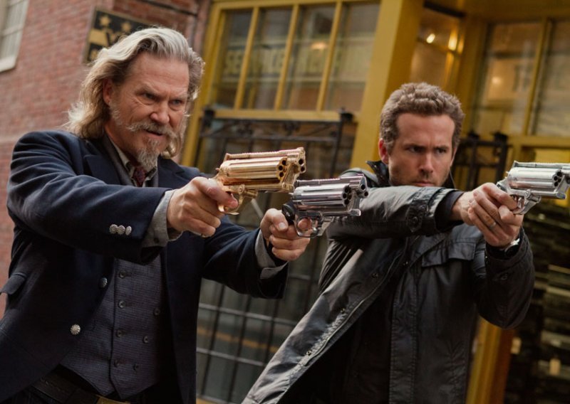 Jeff Bridges i Ryan Reynolds hapse monstruozne duhove