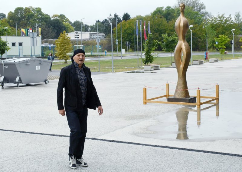 Lupino u Sisku otvorio donatorsku izložbu