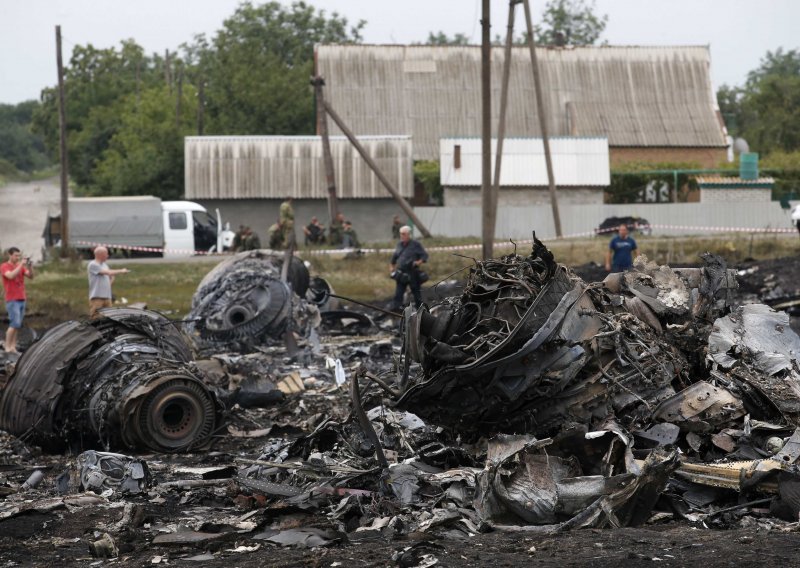 Koliko je teško srušiti putnički avion